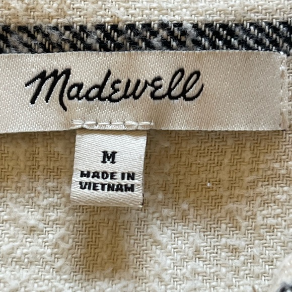 Madewell Flannel Oversized Ex-Boyfriend Shirt in
Windowpane Size Medium - Picture 10 of 10